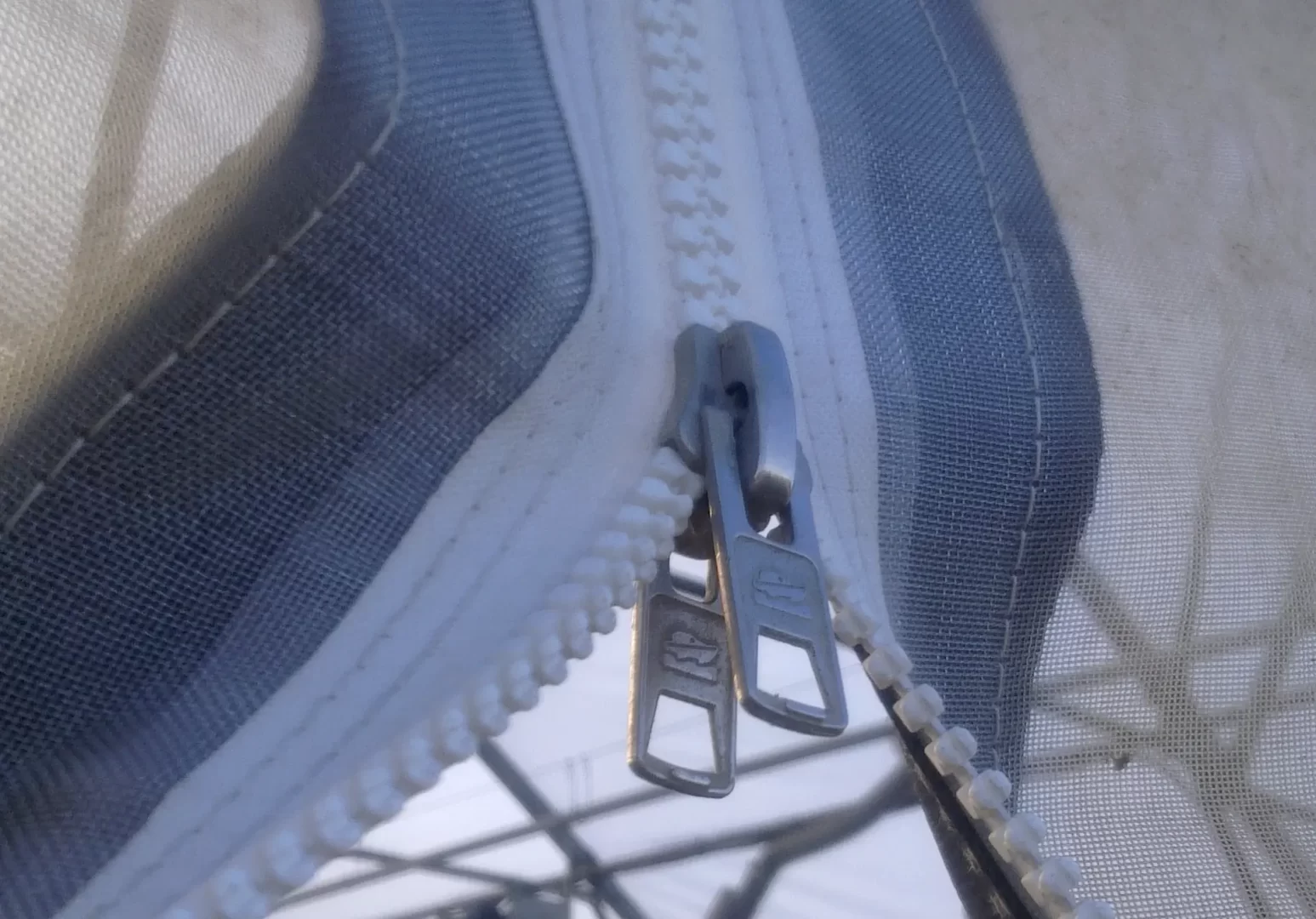 Confection-sur-mesure-renfort-fermeture-eclair