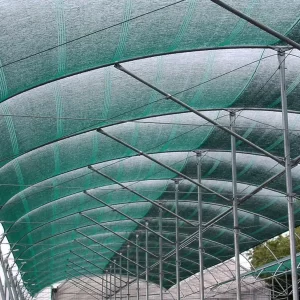 TIO 103 - Filet d'ombrage élevé pour abris